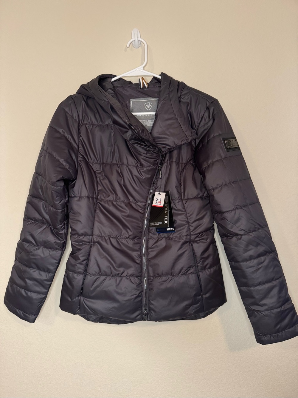 Ariat Women's Hooded Puffer Jacket - Black